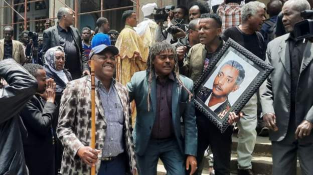 Ethiopians have attended the funeral for legendary musician Zerihun Wodajo in the capital, Addis Ababa.